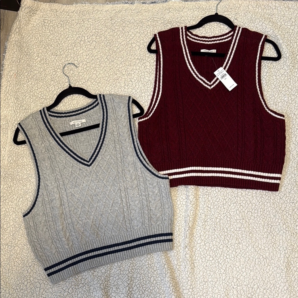 American Eagle Outfitters Gray And Red V-Neck Sweaters